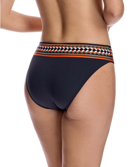 Braga de bikini para mujer tiro bajo en color negro Braga de bikini para mujer tiro bajo en color negro