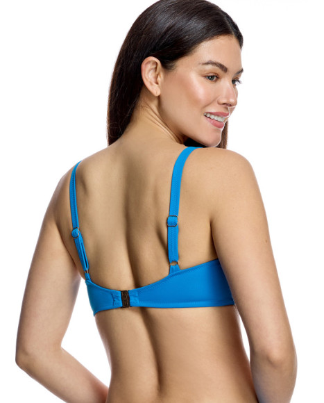 Top de bikini de mujer con aros y detalle de anilla central